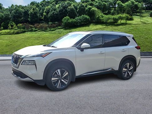 Used 2023 Nissan Rogue Platinum w/ Platinum Premium Package image 4