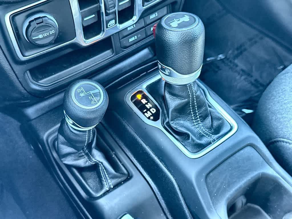 Used 2024 Jeep Wrangler Unlimited Sport AWD/4WD image 21