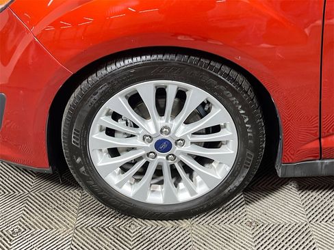 Used 2018 Ford C-MAX SE w/ Equipment Group 201A image 26