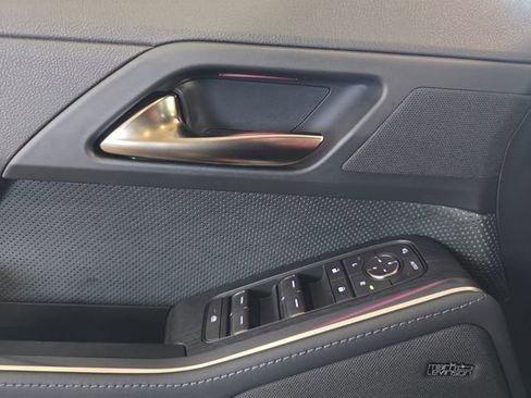 Used 2025 Lexus GX 550 image 25