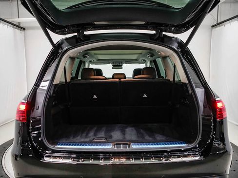 Used 2026 Mercedes-Benz GLS 450 4MATIC image 28