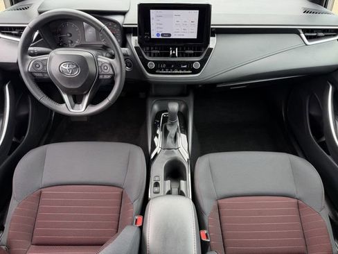 Used 2025 Toyota Corolla SE FWD image 11