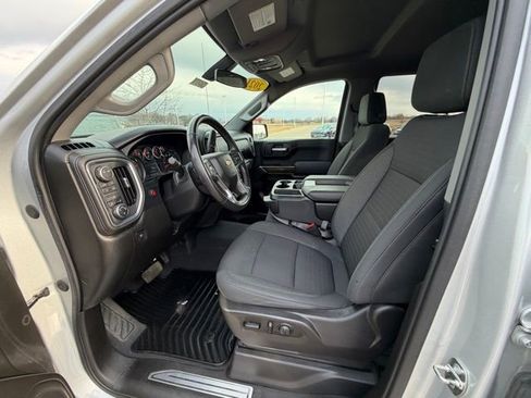 Used 2021 Chevrolet Silverado 1500 LT AWD/4WD image 16