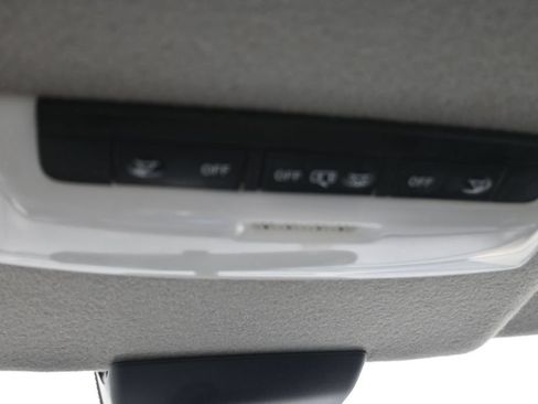 Used 2023 Nissan Kicks SV FWD image 12