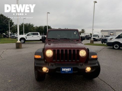 Used 2021 Jeep Wrangler Unlimited Sport AWD/4WD image 2