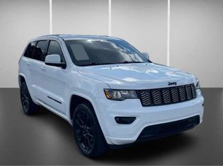 Used 2019 Jeep Grand Cherokee Altitude AWD/4WD video 2