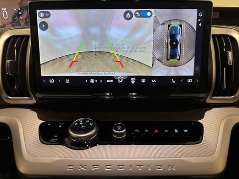New 2026 Ford Expedition Max Active RWD image 7