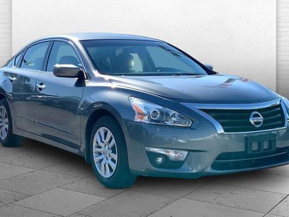 Used 2014 Nissan Altima 2.5 S w/ Display Audio Package