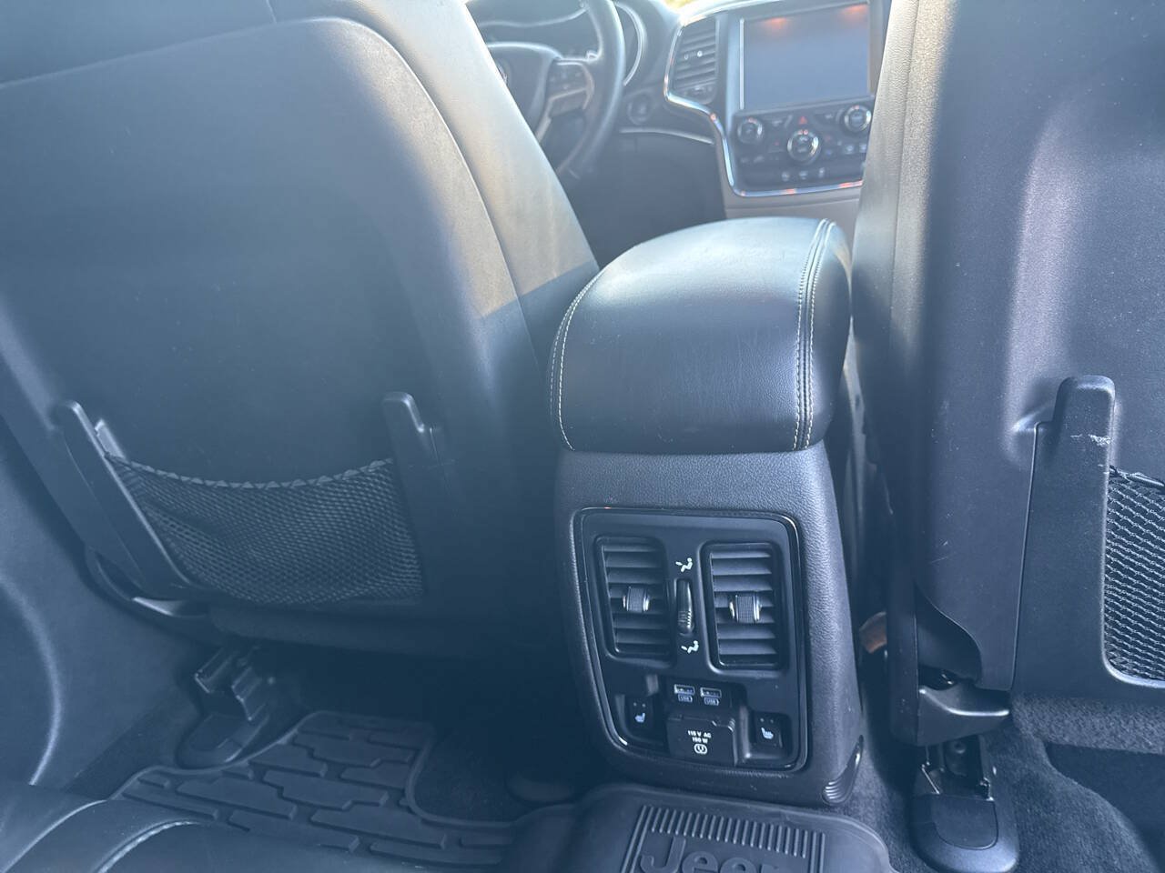 Used 2014 Jeep Grand Cherokee Limited AWD/4WD image 24