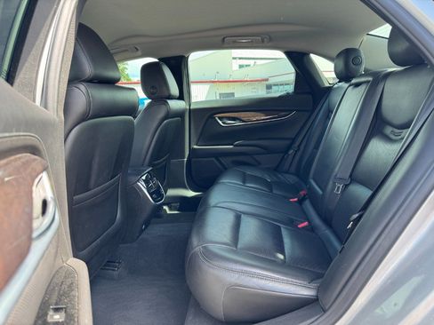Used 2017 Cadillac XTS Luxury FWD image 16