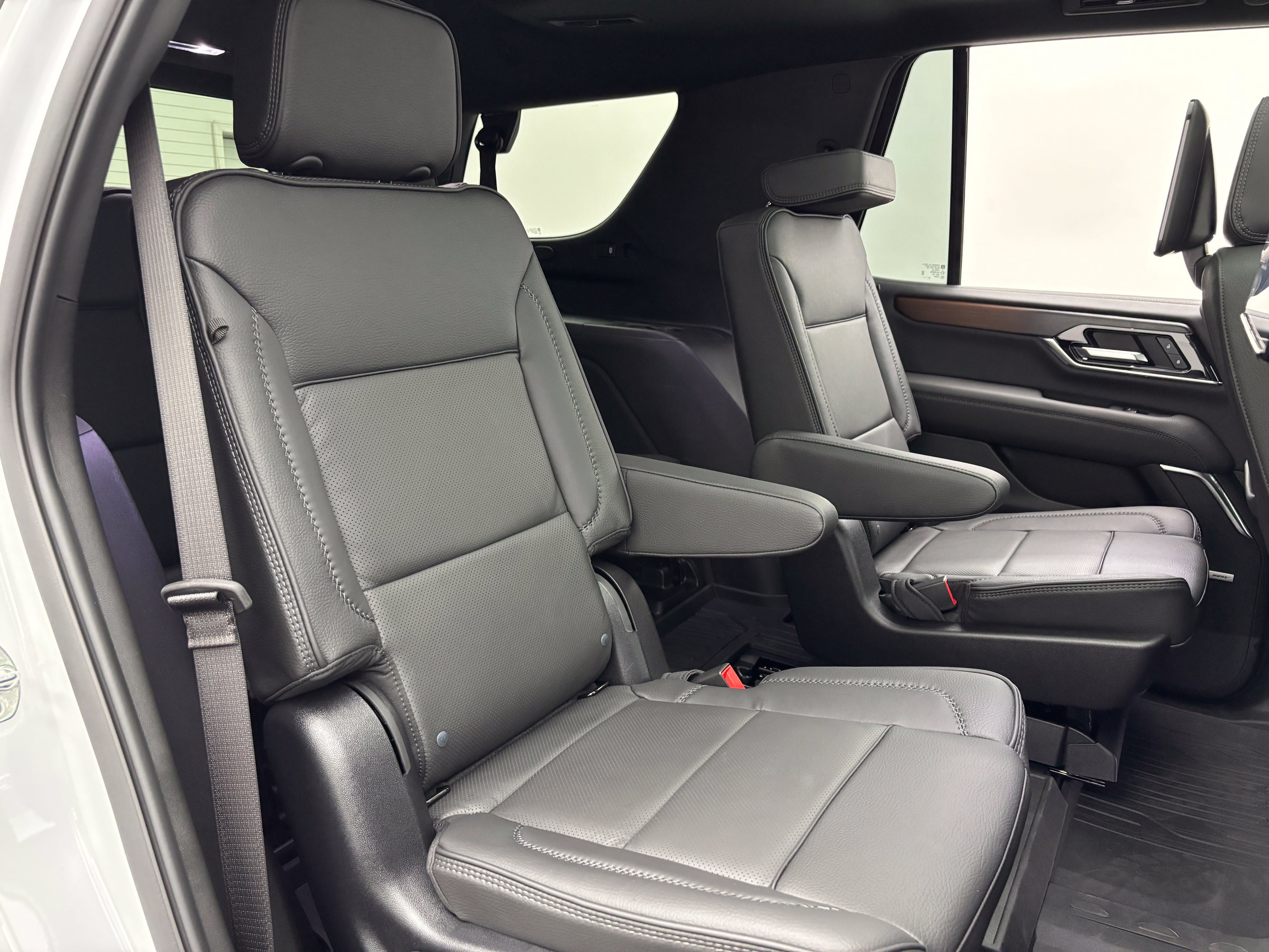 New 2027 GMC Yukon Denali w/ Denali Reserve Package AWD/4WD image 41