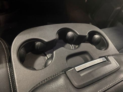 Used 2018 RAM 2500 Big Horn w/ Sport Appearance Group image 22