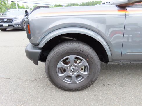 Used 2024 Ford Bronco Outer Banks image 9