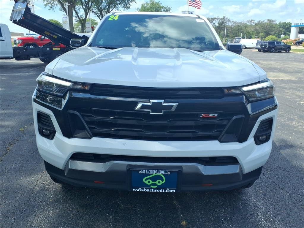 Used 2024 Chevrolet Colorado Z71 w/ Z71 Convenience Package 2 AWD/4WD image 2
