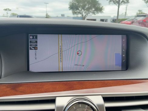 Used 2017 Lexus LS 460 image 26