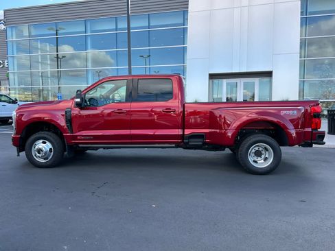 Certified 2025 Ford F350 Platinum image 12