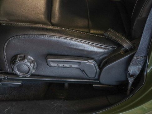 Used 2021 Jeep Wrangler Unlimited Sahara image 10