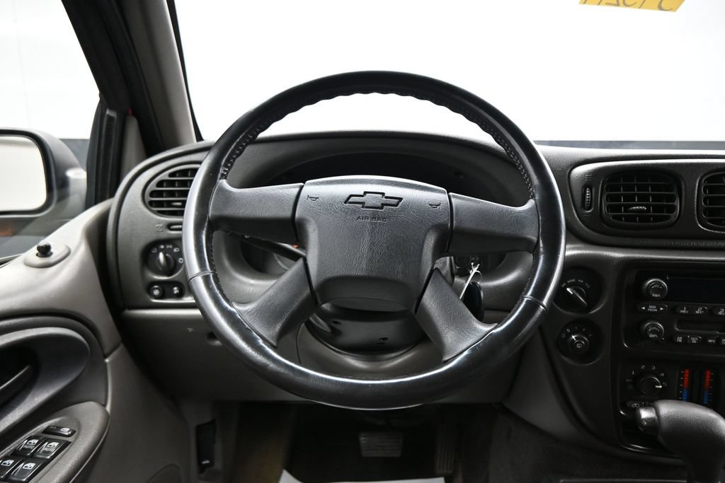 Used 2003 Chevrolet TrailBlazer LT AWD/4WD image 15