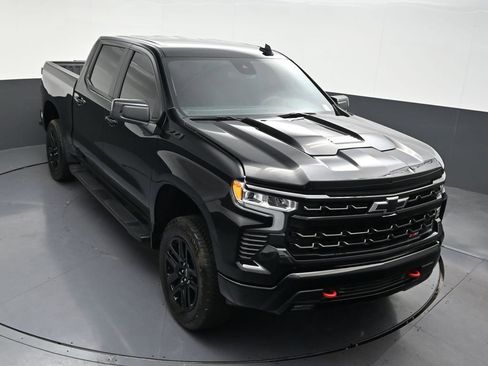 Used 2025 Chevrolet Silverado 1500 LT Trail Boss AWD/4WD image 23