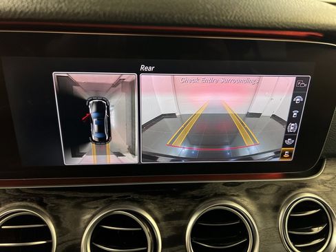 Used 2018 Mercedes-Benz E 300 4MATIC image 12