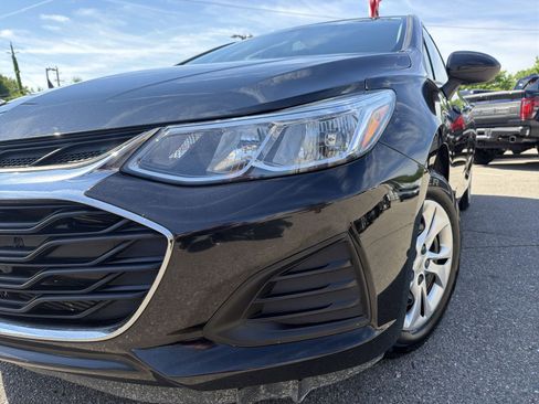 Used 2019 Chevrolet Cruze LS FWD image 13