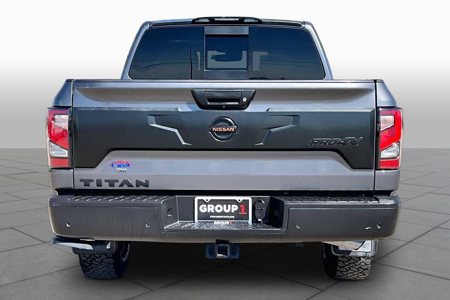 Used 2021 Nissan Titan PRO-4X w/ Pro-4x Convenience Package AWD/4WD image 5