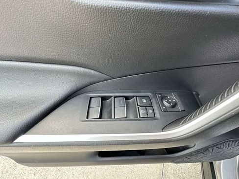 Used 2024 Toyota RAV4 SE image 21