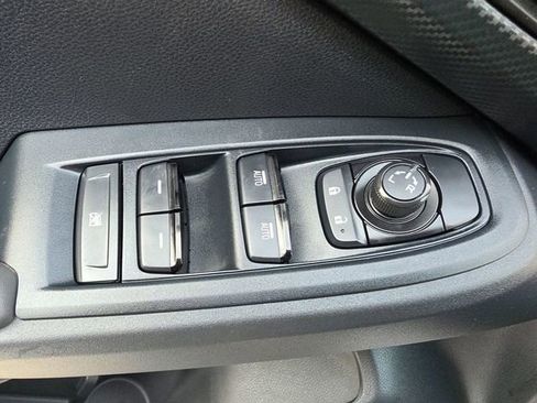 Used 2024 Subaru Crosstrek 2.0i image 18