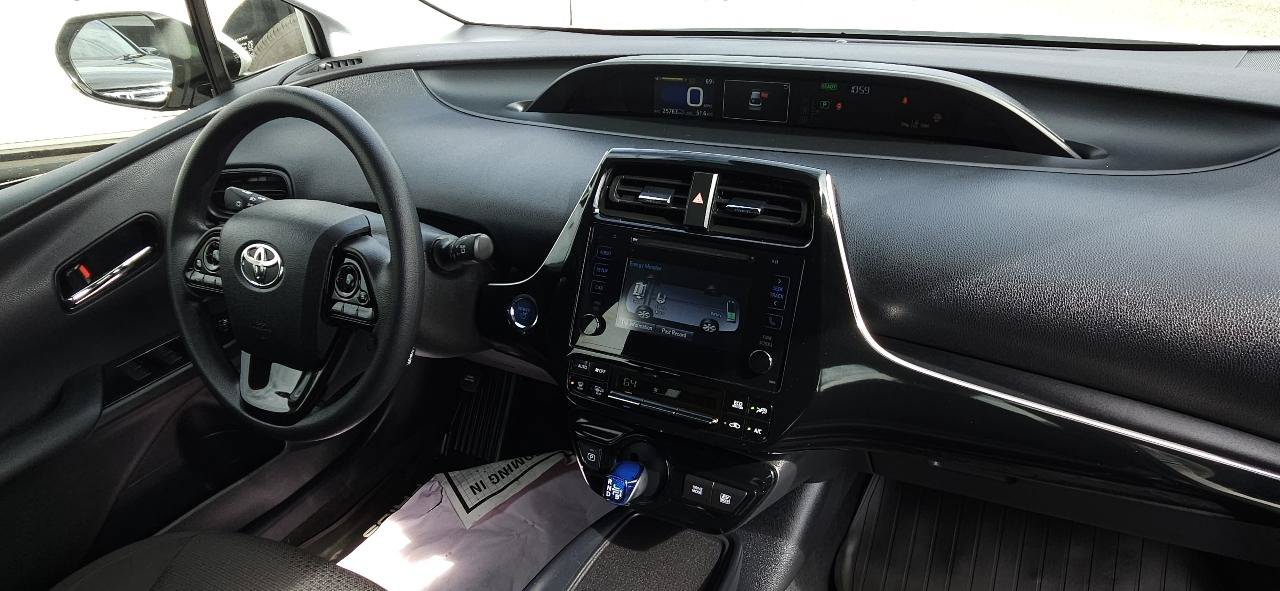Used 2019 Toyota Prius LE FWD image 37