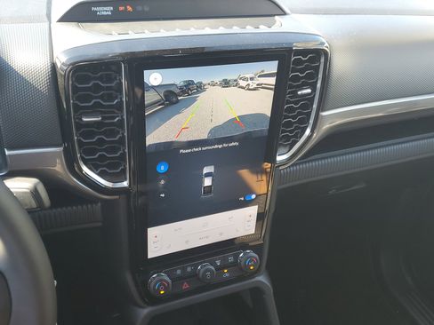 New 2025 Ford Ranger XLT w/ Equipment Group 301A High image 18