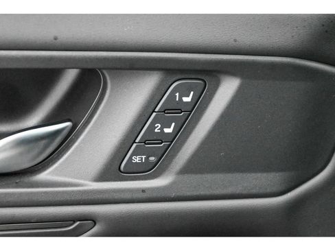 Used 2023 Honda Accord Touring image 32