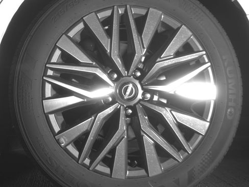 Used 2025 Nissan Altima 2.5 SV FWD image 14