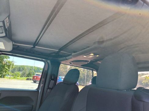 Used 2023 Jeep Wrangler Sport image 16