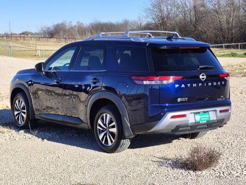 Used 2022 Nissan Pathfinder SL image 5