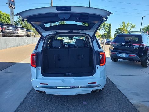Used 2023 GMC Acadia Denali FWD image 13