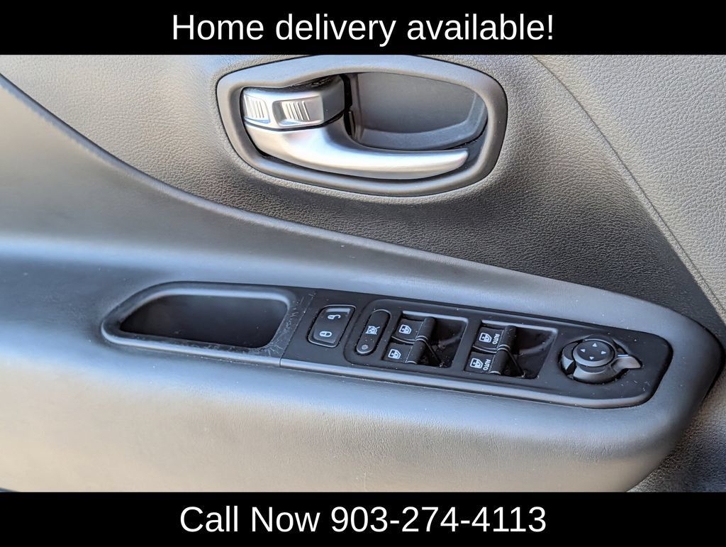 Used 2020 Jeep Renegade Limited w/ UConnect 8.4 Nav Group AWD/4WD image 26