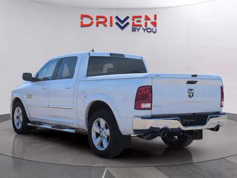 Used 2018 RAM 1500 SLT image 3