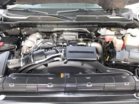 Used 2023 Chevrolet Silverado 2500 LT image 29