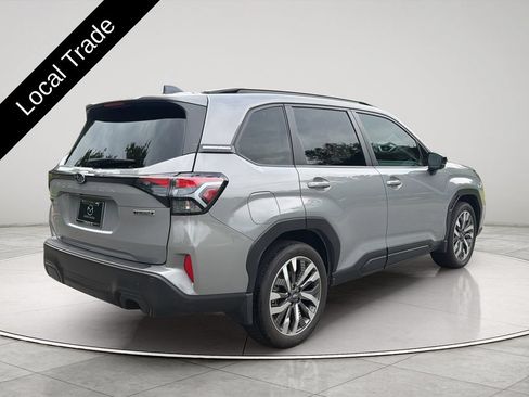 Used 2025 Subaru Forester Touring w/ Popular Package - Touring AWD/4WD image 5