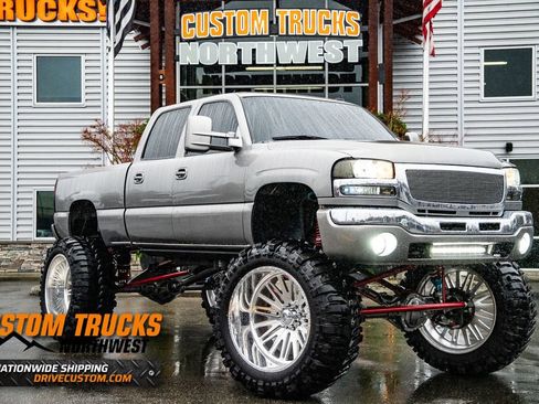 Used 2006 GMC Sierra 2500 SLT w/ Heavy-Duty Power Package image 1