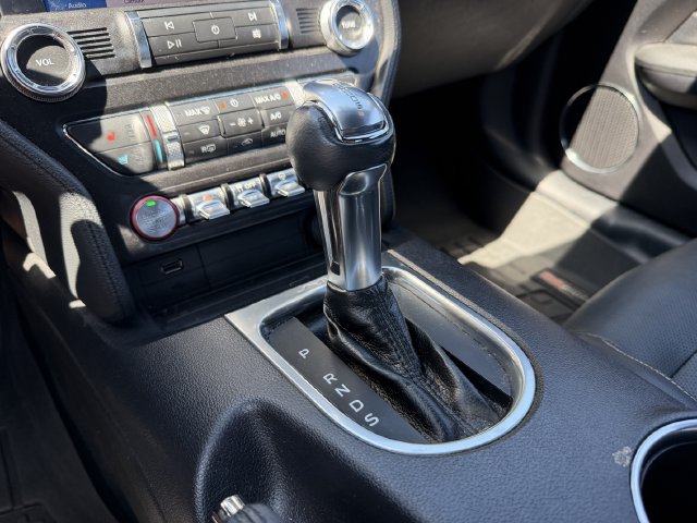 Used 2019 Ford Mustang Premium RWD image 21