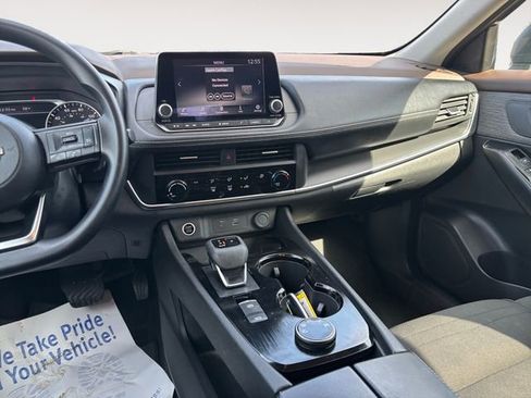 Used 2023 Nissan Rogue S image 11