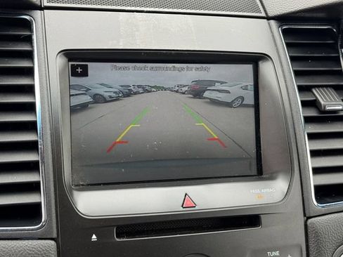Used 2018 Ford Taurus SEL AWD/4WD image 24