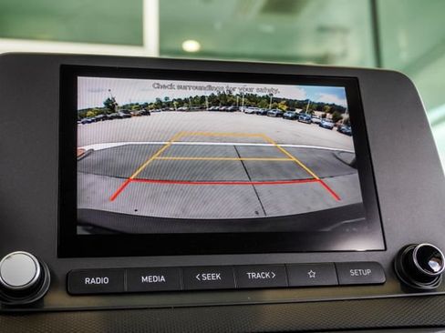 Used 2023 Hyundai Kona SEL FWD image 29
