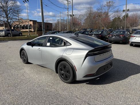New 2026 Toyota Prius Plug-In Hybrid image 3