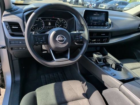 Used 2024 Nissan Rogue SV FWD image 12