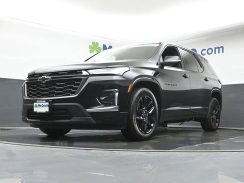 Used 2023 Chevrolet Traverse Premier w/ Redline Edition image 6