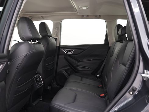 Used 2024 Subaru Forester Touring w/ POP Package 3 AWD/4WD image 17