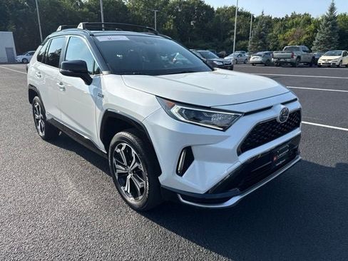 Certified 2021 Toyota RAV4 XSE w/ Weather Package AWD/4WD image 3