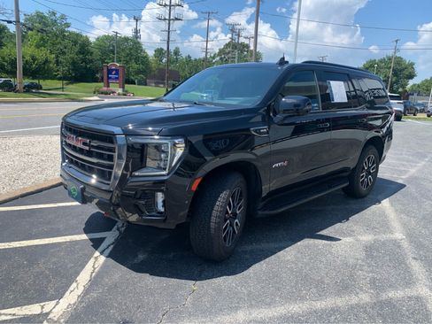 Used 2022 GMC Yukon AT4 AWD/4WD image 3